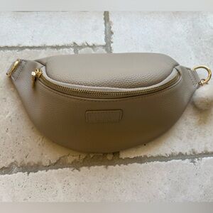 NWOT Pom Pom London Bum Bag + 6 straps! - Stone